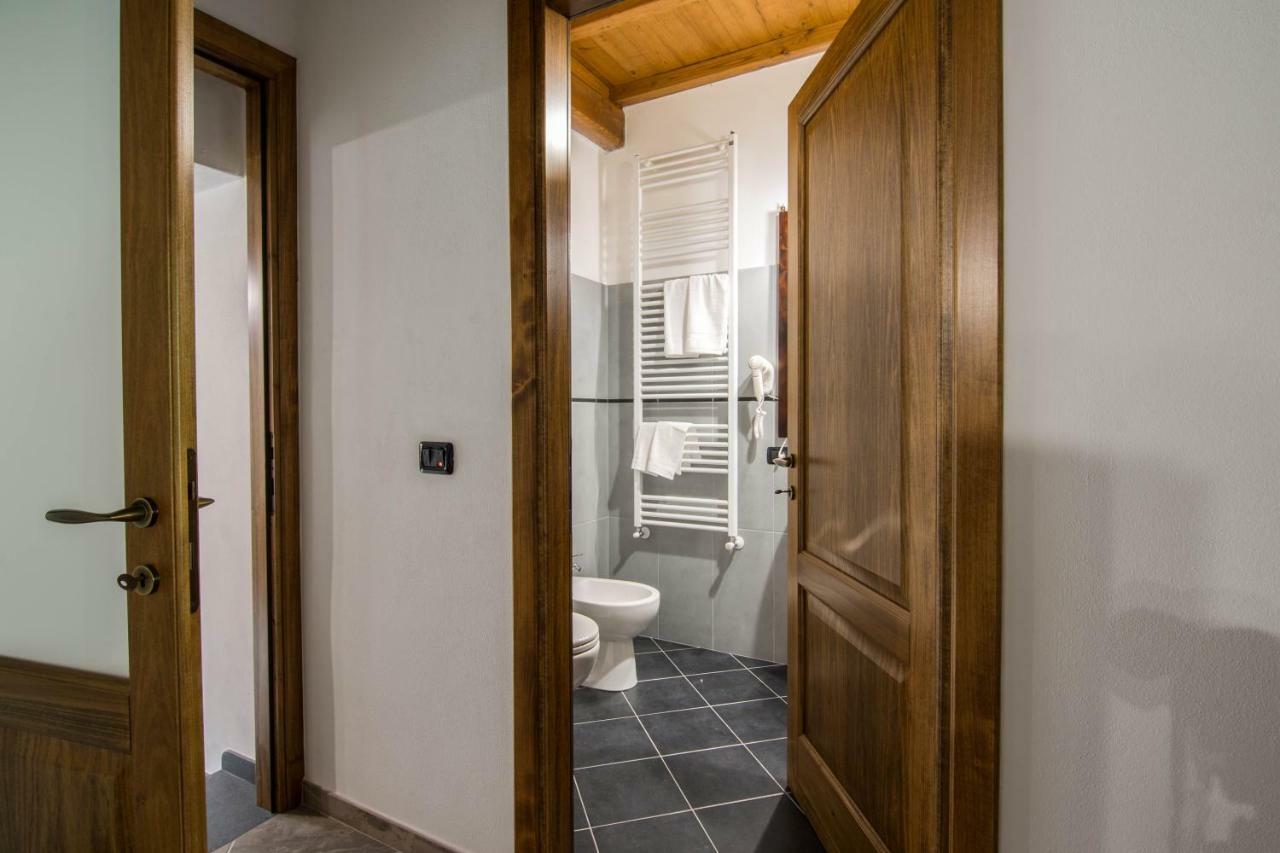 Bed and Breakfast Le Casine del Borgo Borgo a Mozzano Exterior foto